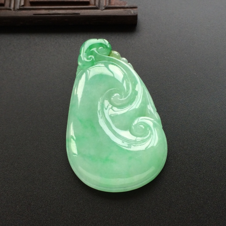(超值推荐)糯冰种飘翠如意挂件