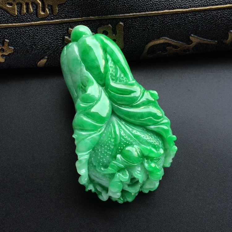 （超值推荐）糯冰种阳绿白菜挂件