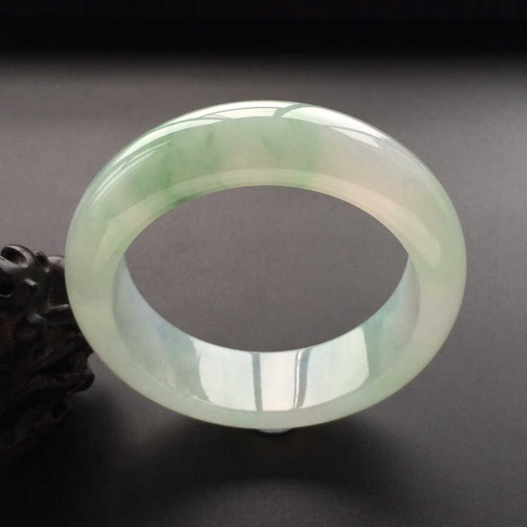 (超值推荐)冰种晴水飘花手镯（56.6mm）