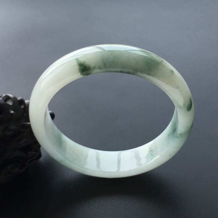 (超值推荐)糯冰种飘花手镯(58mm)