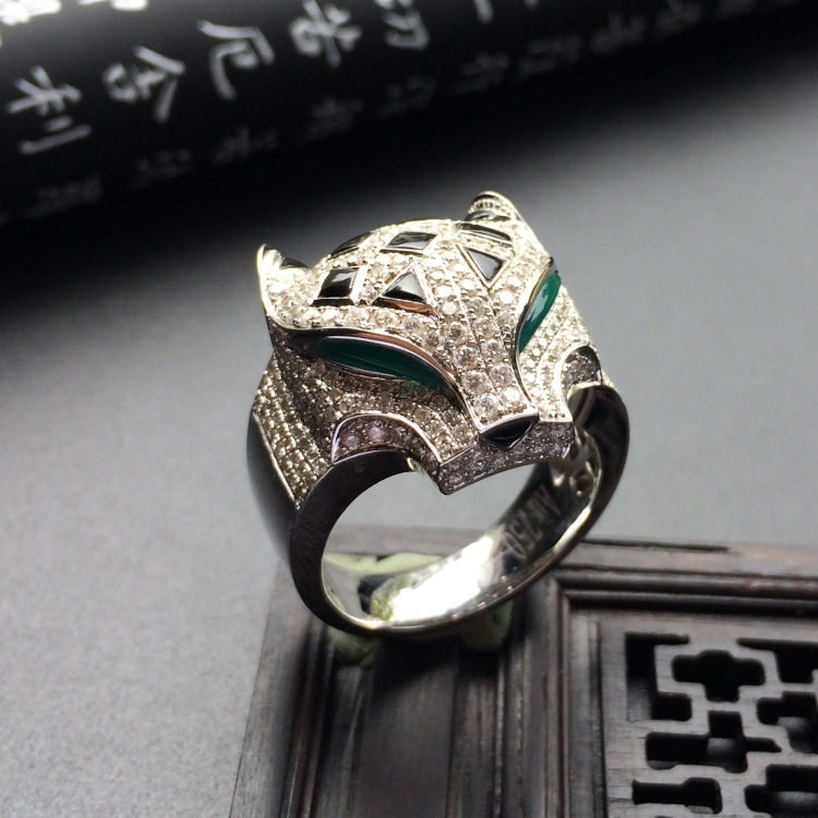 （超值推荐）镶白金钻石冰种墨翠豹头戒指（男戒）