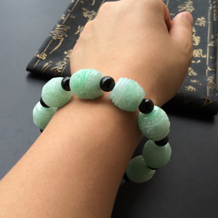 https://jdimg.jaadee.net//images/201605/goods_img/6791_d4f908de4f0.jpg