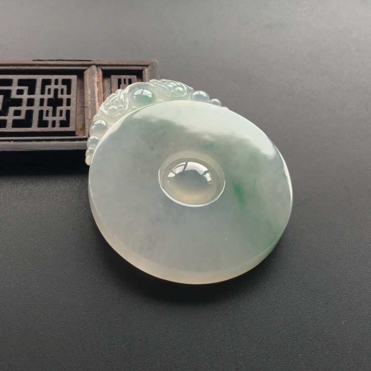 (超值推荐)冰种飘绿花福在眼前挂件