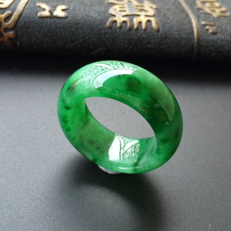 (超值推荐)糯冰种癣加绿指环