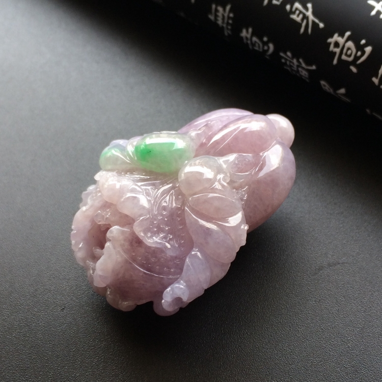 （超值推荐）糯冰种春带彩白菜挂件