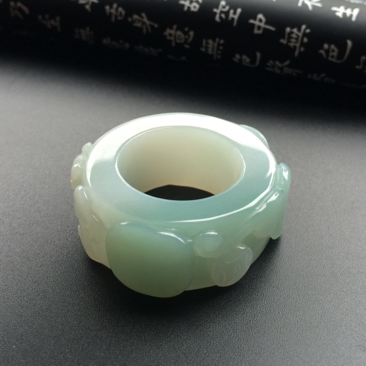 https://jdimg.jaadee.net//images/201605/goods_img/7824_d51fc2725c3.jpg