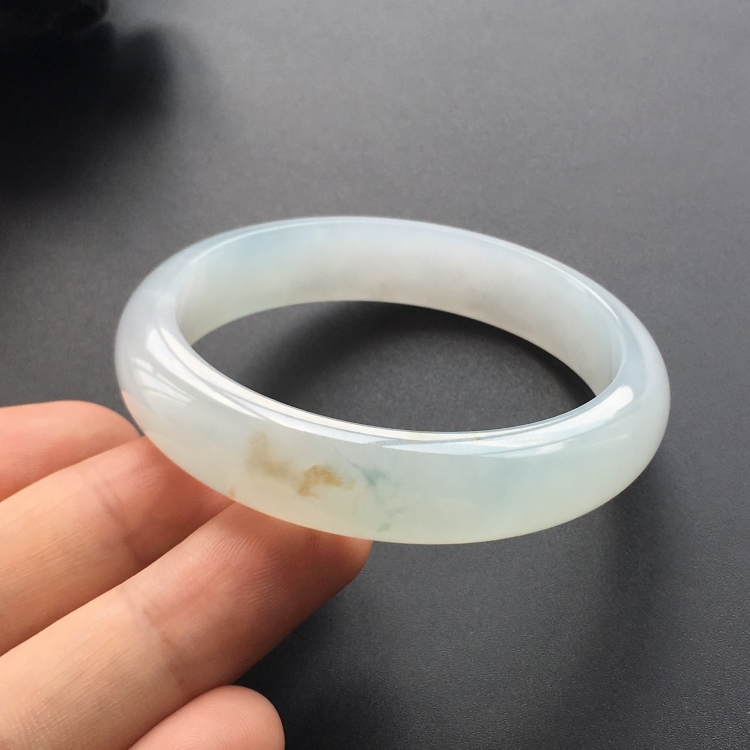 (超值推荐)冰种淡晴水手镯(56mm)