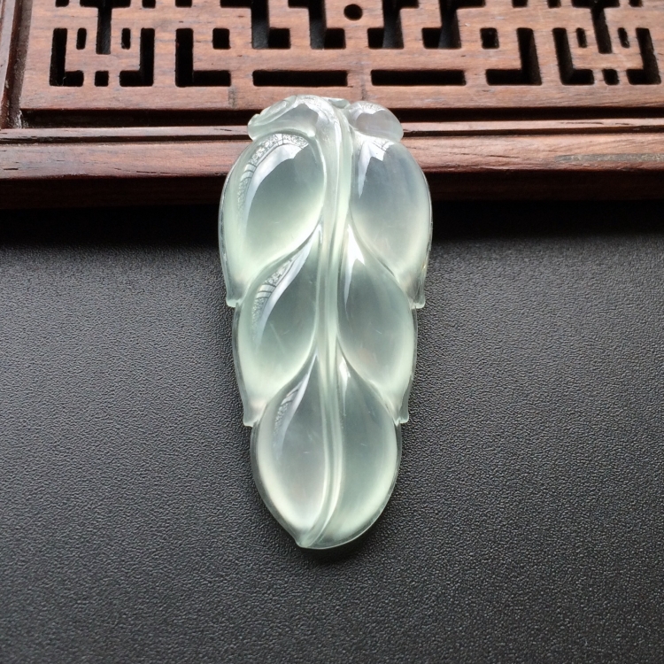 (超值推荐)冰种晴水玉叶挂件