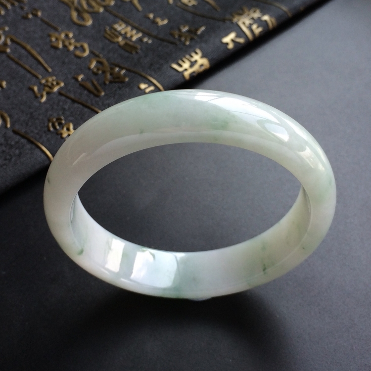 (超值推荐)糯冰种飘花手镯(56.8mm)