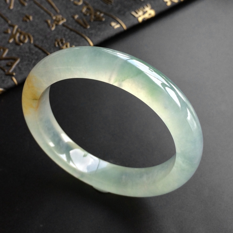 (超值推荐)冰种黄翡略飘花手镯(54.4mm)