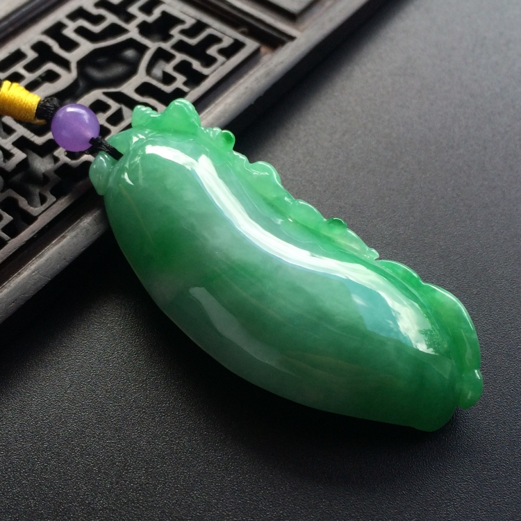（超值推荐）糯冰种飘翠福瓜挂件
