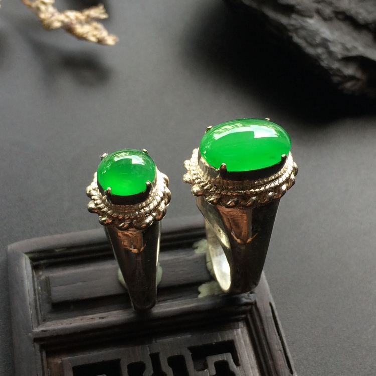 https://jdimg.jaadee.net//images/201606/goods_img/10349_d5804b921a9.jpg