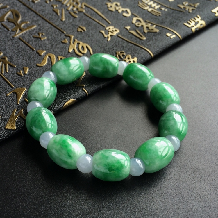 https://jdimg.jaadee.net//images/201606/goods_img/10351_d5804f320c8.jpg