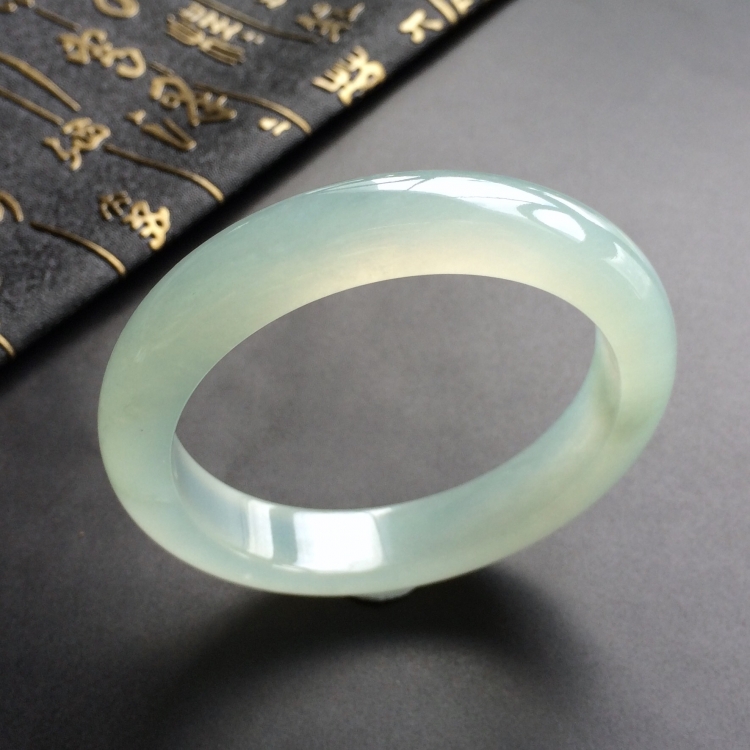 (超值推荐)冰种晴水手镯(55.2mm)