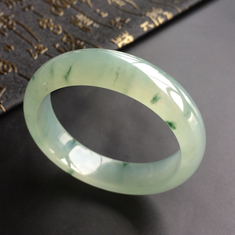 (超值推荐)冰种飘花手镯(58mm)
