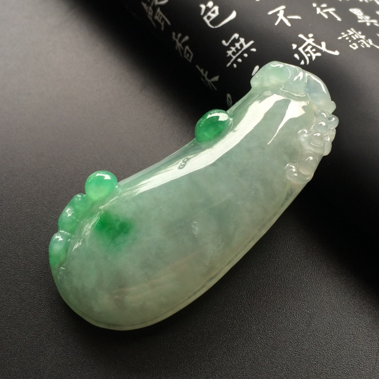 （超值推荐）糯冰种飘翠福瓜挂件