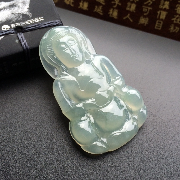 糯冰种晴水观音挂件