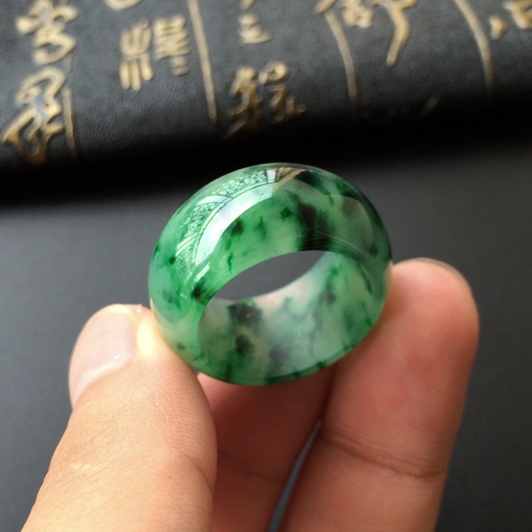 https://jdimg.jaadee.net//images/201606/goods_img/9135_d5533f780f2.jpg