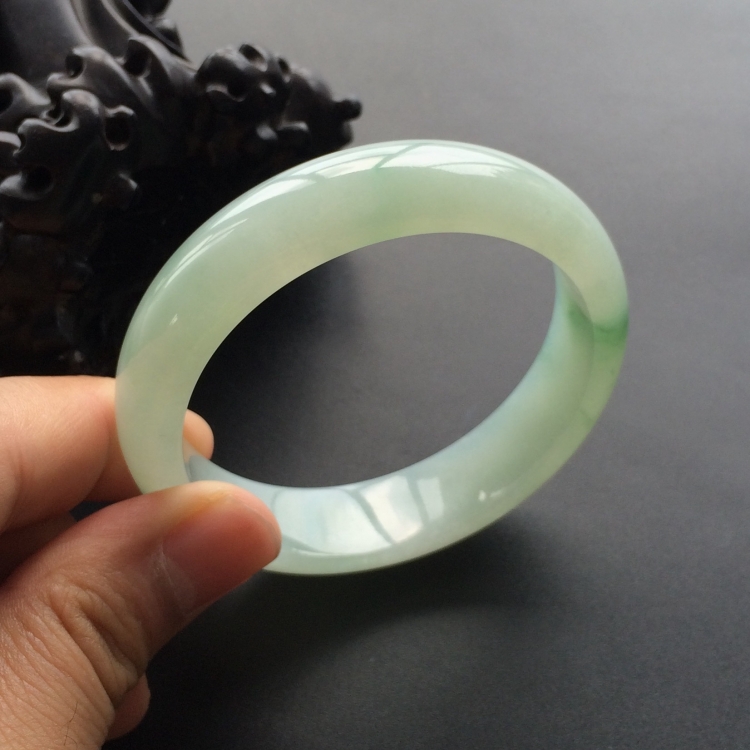 (超值推荐)糯冰种飘花手镯(57.5mm)