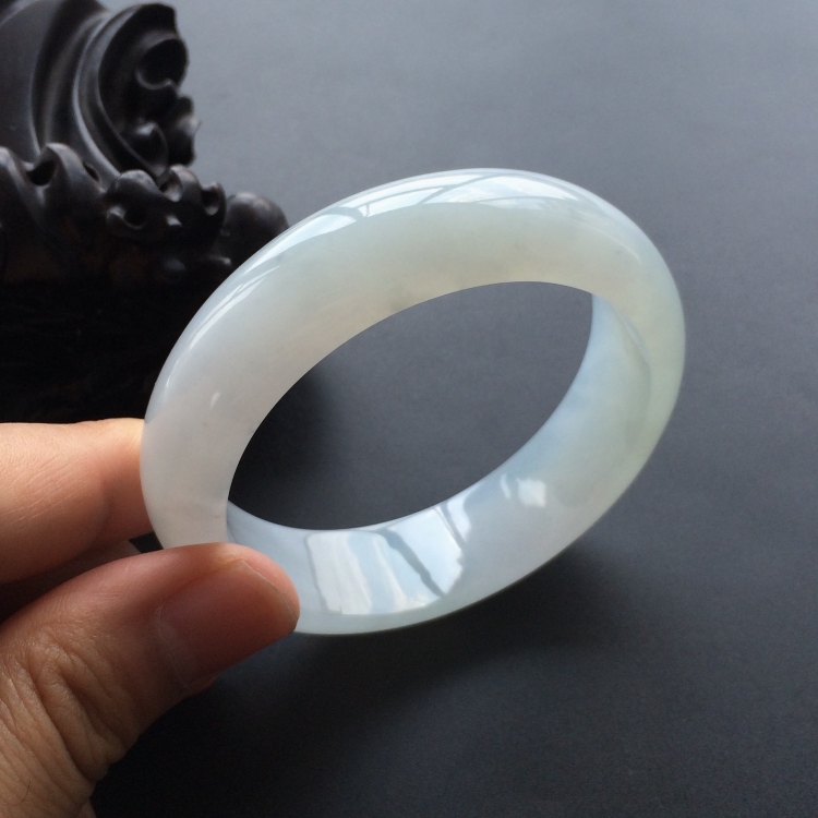 (超值推荐)糯冰种晴水手镯(58.5mm)