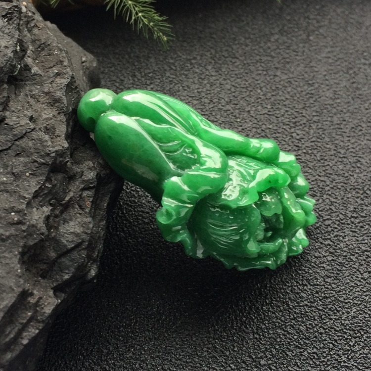 （超值推荐）糯冰种深绿白菜挂件