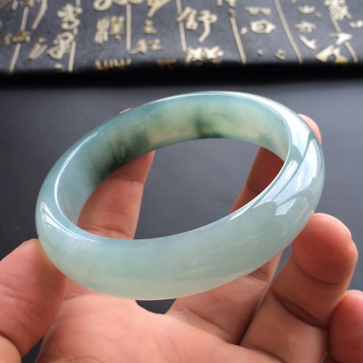 https://jdimg.jaadee.net//images/201606/goods_img/9527_1556c3eef29.jpg