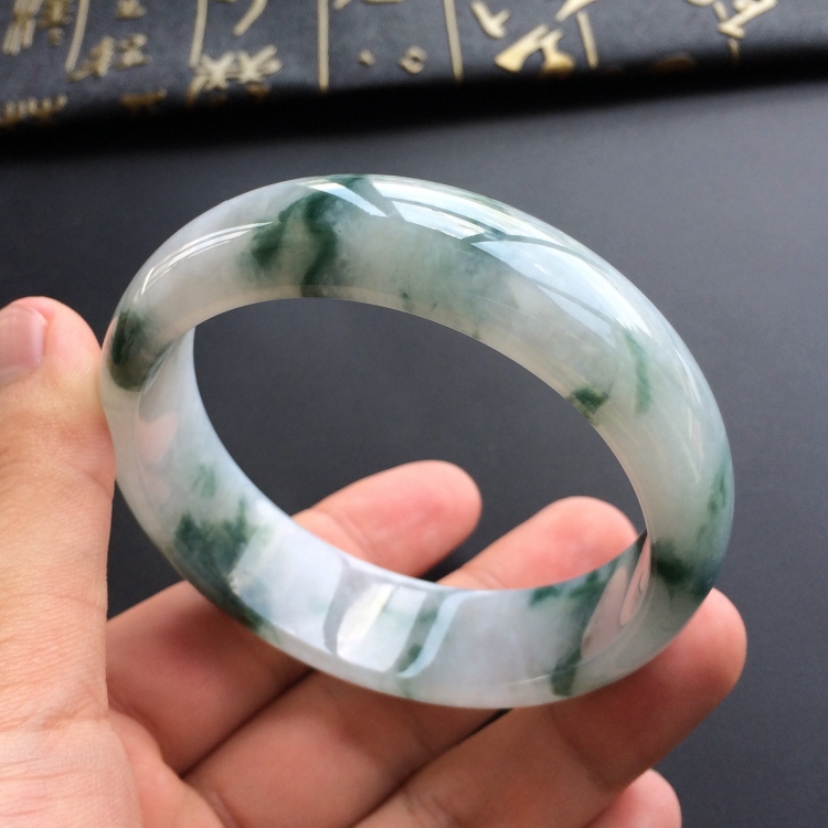 (超值推荐)糯冰种飘花手镯(57.6mm)
