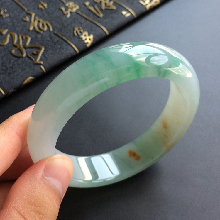(超值推荐)糯冰种飘花手镯(57.8mm)