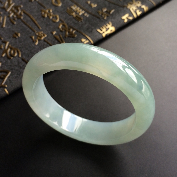 ( 超值推荐)糯冰种晴水手镯(54.8mm)