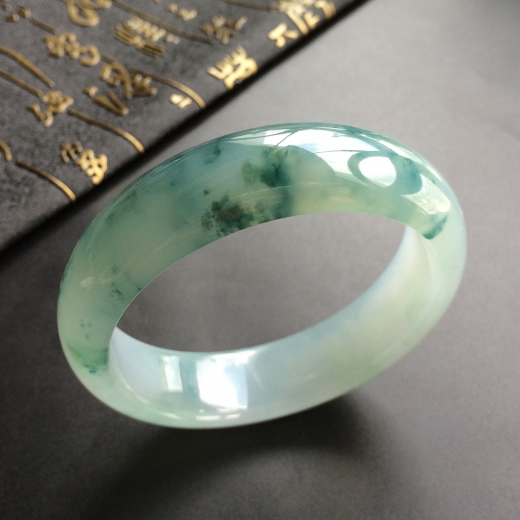 (超值推荐)糯冰种飘花手镯(59.1mm)