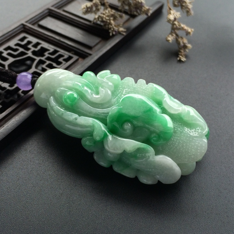 （超值推荐）糯冰种飘翠白菜挂件