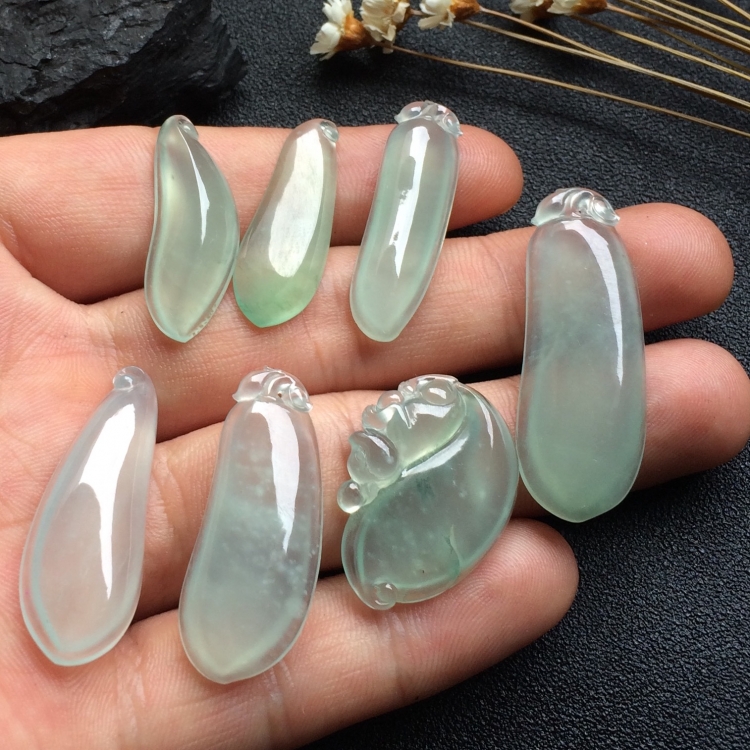 https://jdimg.jaadee.net//images/201606/goods_img/9940_d5703dcdf5f.jpg