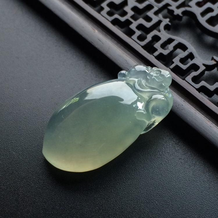 （超值推荐）冰种淡晴水寿桃挂件