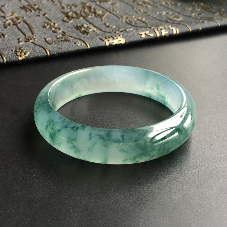 https://jdimg.jaadee.net//images/201607/goods_img/10652_d589c92debf.jpg