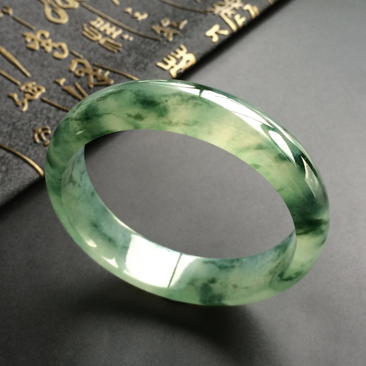 (超值推荐)冰种飘花手镯(58mm)