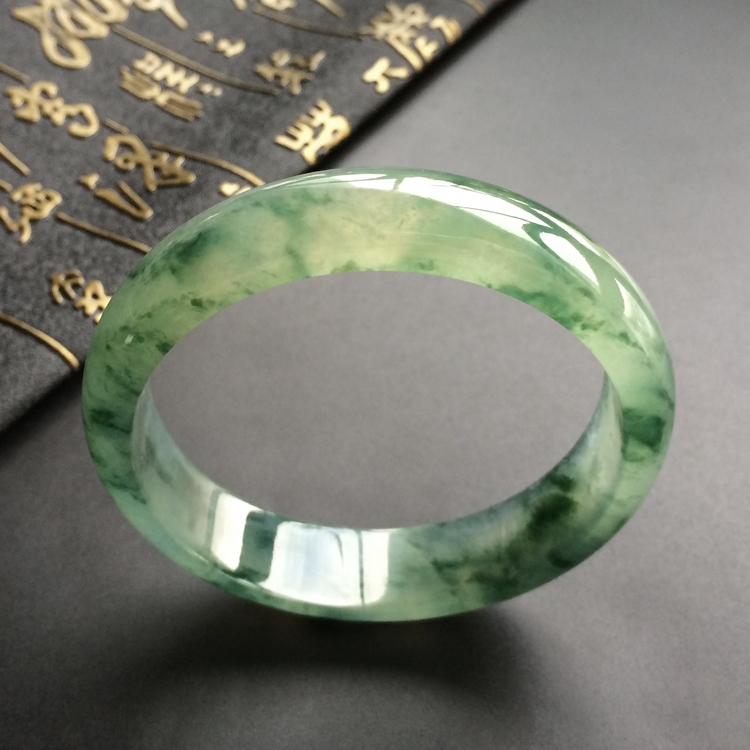 https://jdimg.jaadee.net//images/201607/goods_img/10662_d589cad29fc.jpg