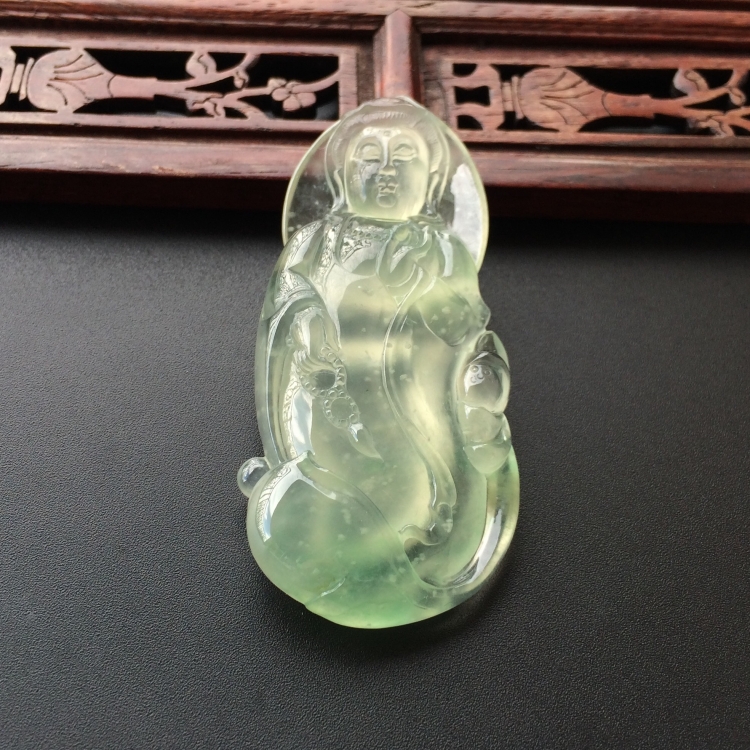 (超值推荐)冰种晴水飘绿花站观音挂件