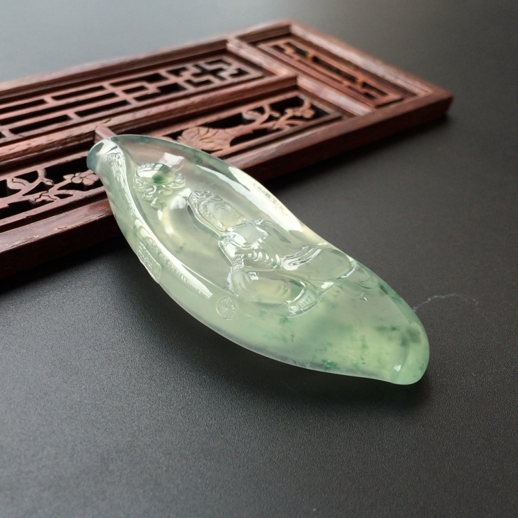 (超值推荐)冰玻种飘花观自在挂件