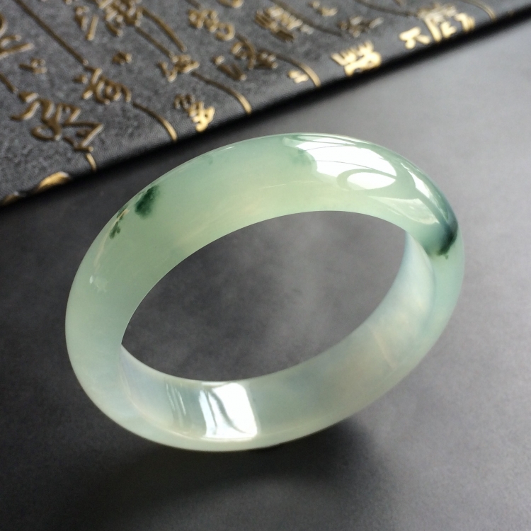 (超值推荐)冰种飘花手镯(56.2mm)