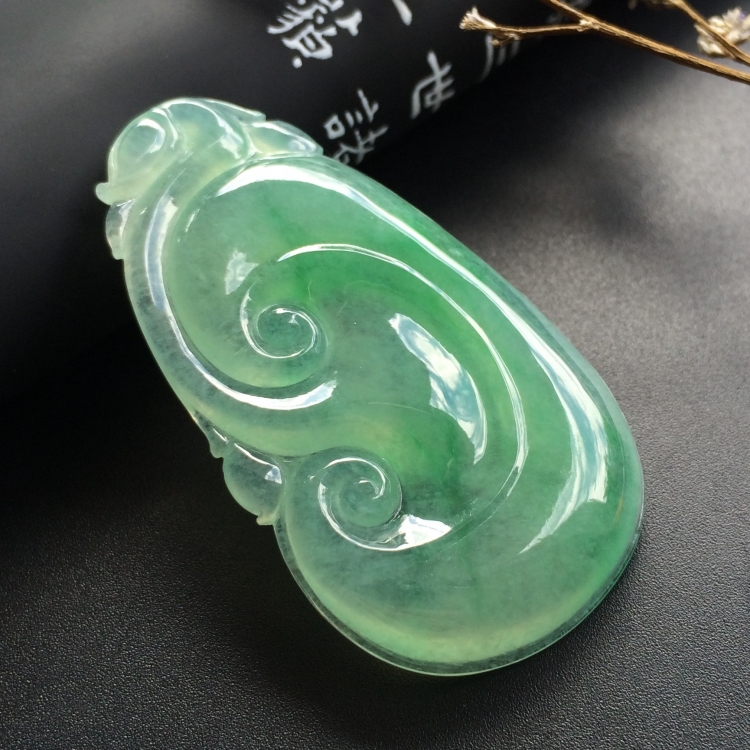 （超值推荐）冰种略飘花如意挂件