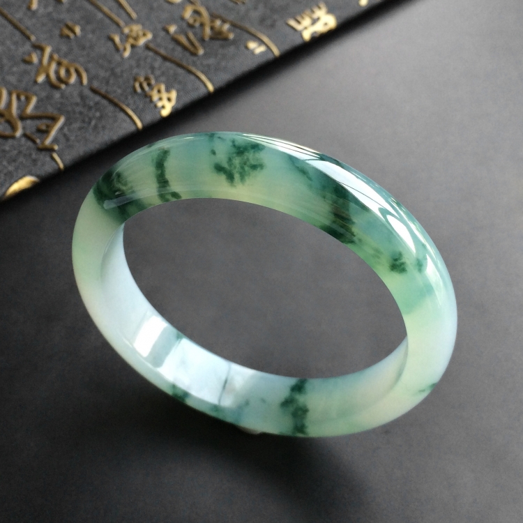 (超值推荐)糯冰种飘花手镯(57.3mm)