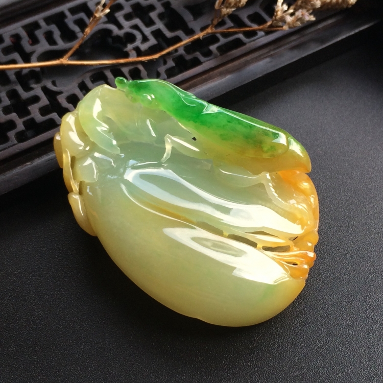 （超值推荐）糯冰种黄加绿玉兰花挂件