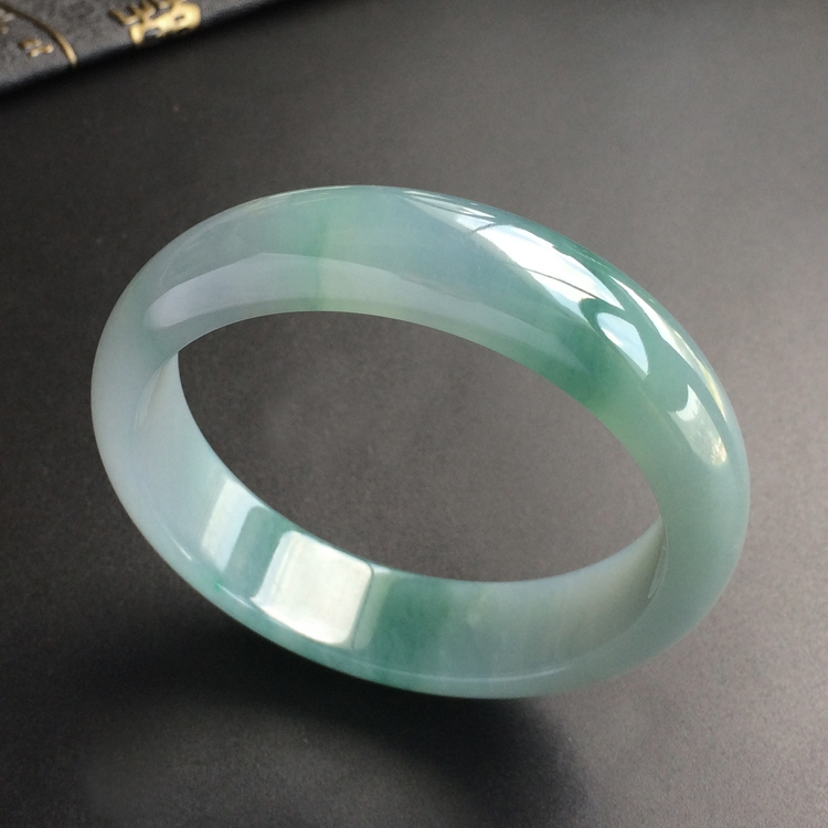 (超值推荐)糯冰种飘花手镯(57mm)