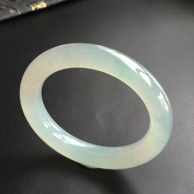 (超值推荐)冰种晴水圆条手镯(52.6mm)