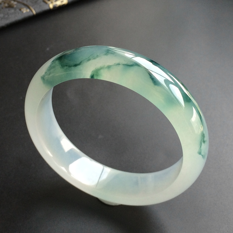 (超值推荐)冰种飘花手镯(57mm)