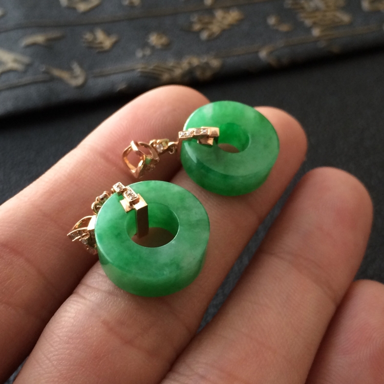 https://jdimg.jaadee.net//images/201607/goods_img/72962_d5b7a2a8936.jpg