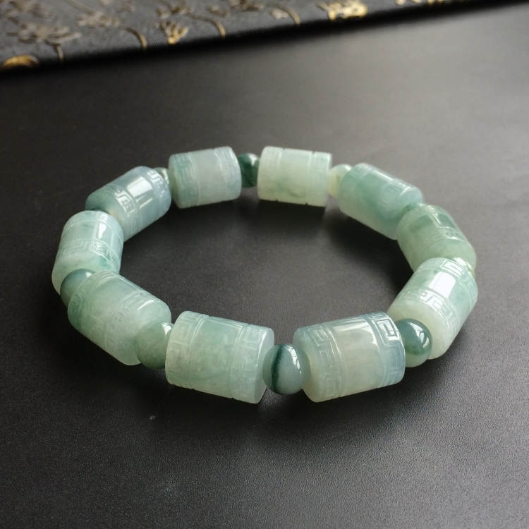 https://jdimg.jaadee.net//images/201608/goods_img/13353_d5eb2c6223b.jpg
