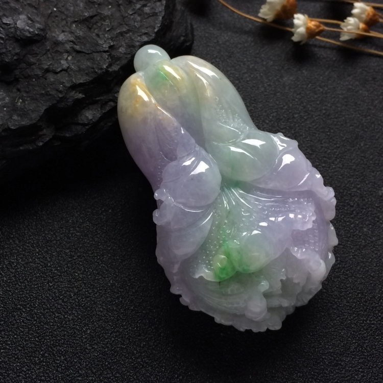 （超值推荐）糯冰种三彩白菜挂件