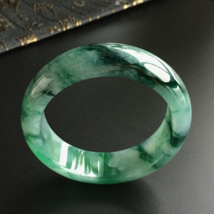 (超值推荐)糯冰种飘花手镯(59mm)