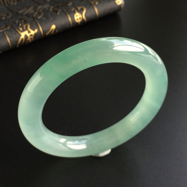 (超值推荐)冰种晴水圆条手镯(54.2mm)